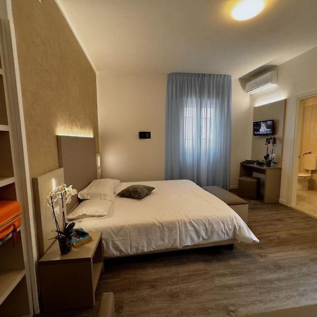 Hotel Etna Caorle Zewnętrze zdjęcie