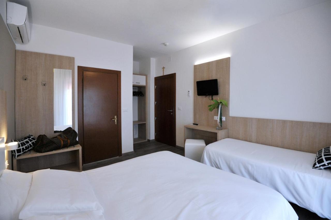 Hotel Etna Caorle Zewnętrze zdjęcie