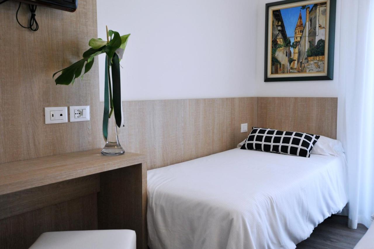 Hotel Etna Caorle Zewnętrze zdjęcie