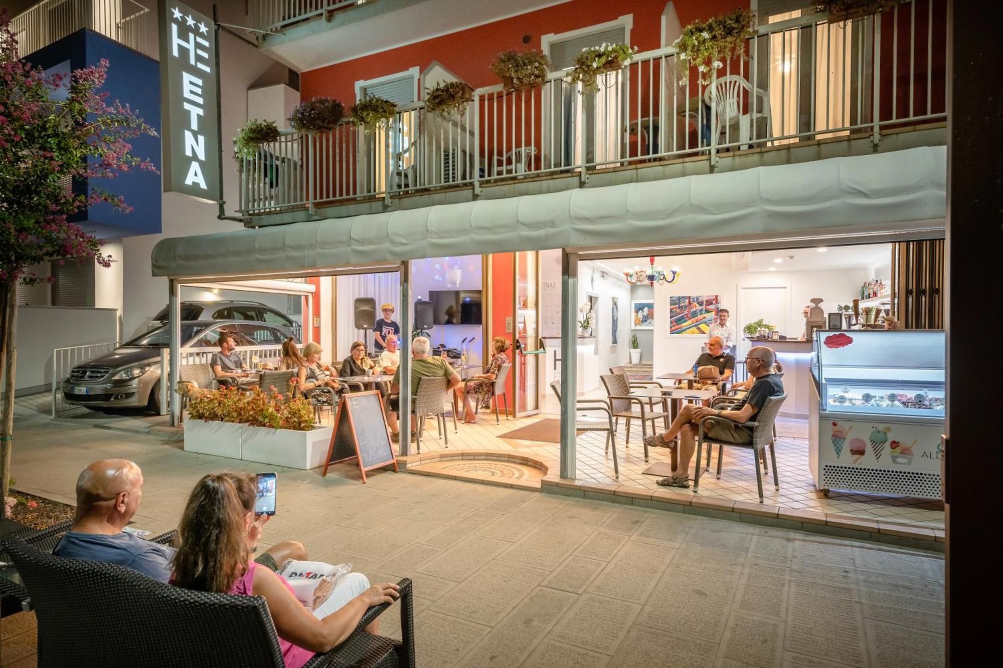 Hotel Etna Caorle Zewnętrze zdjęcie