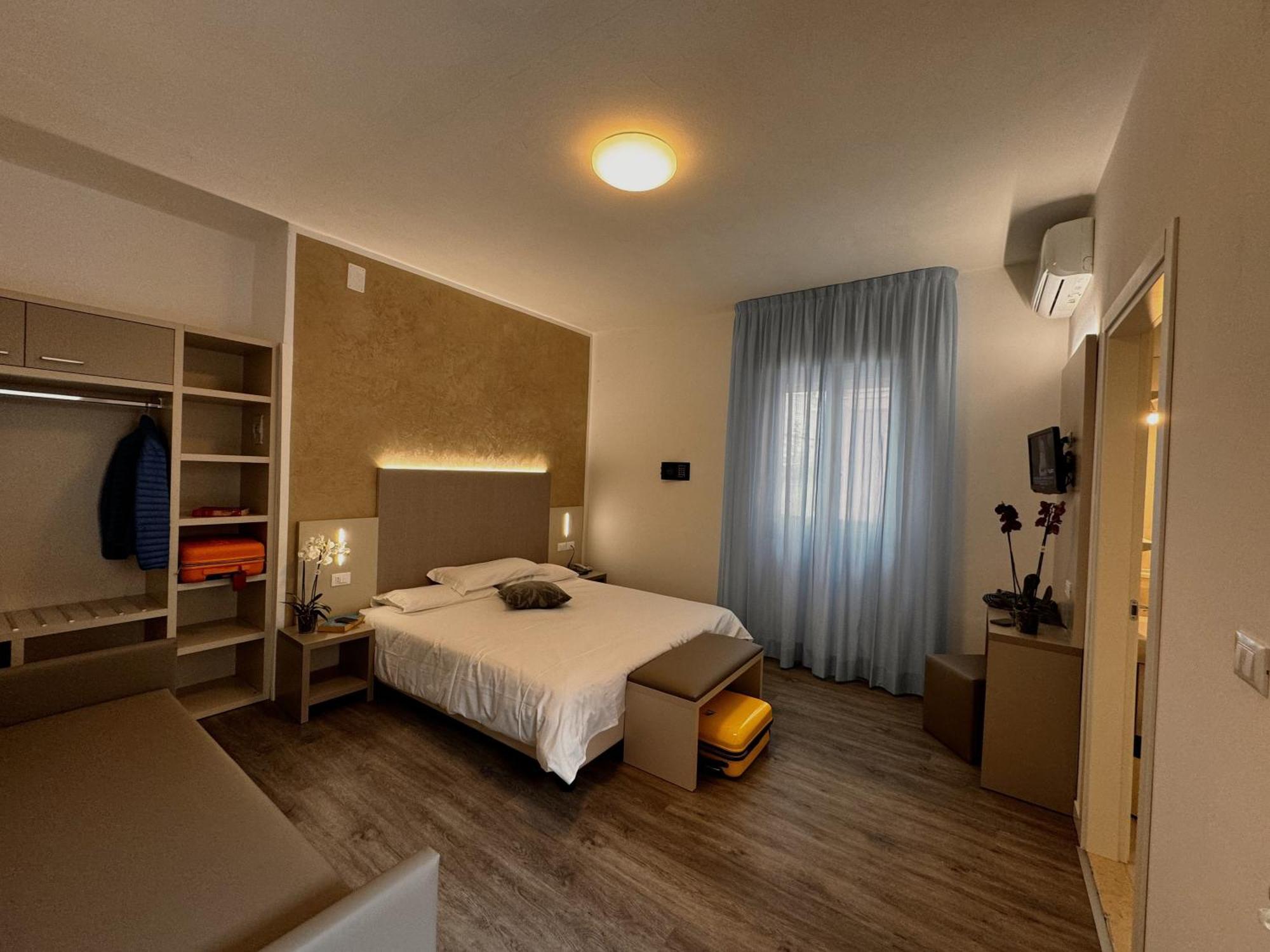 Hotel Etna Caorle Zewnętrze zdjęcie