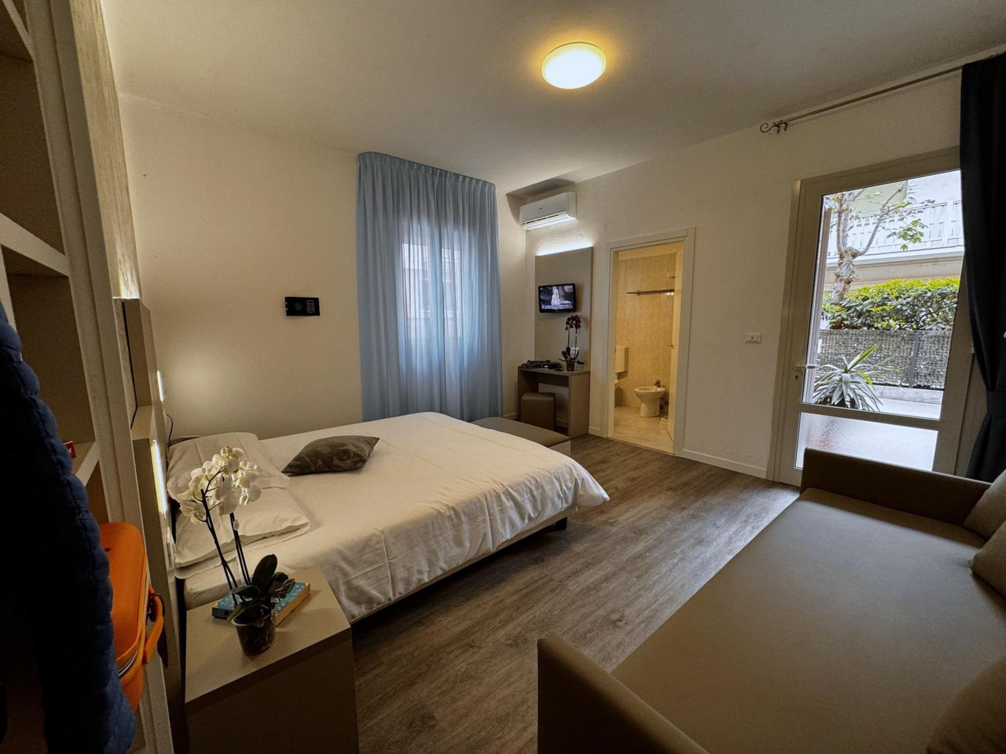 Hotel Etna Caorle Zewnętrze zdjęcie