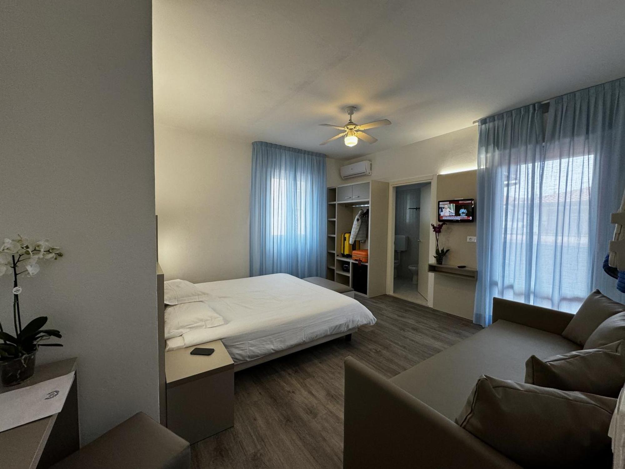 Hotel Etna Caorle Zewnętrze zdjęcie